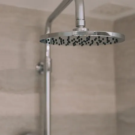 Thea Near The Agkali - Ayia Anna In Evia